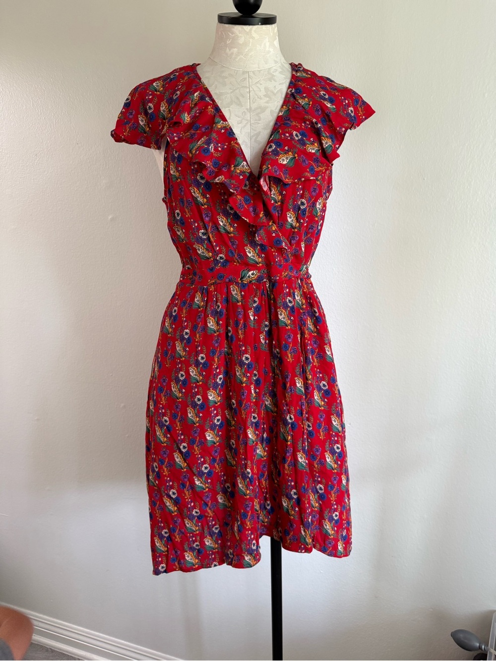 NWT Maeve Anthropologie Rosalia red floral sleeveless ruffle wrap dress 6